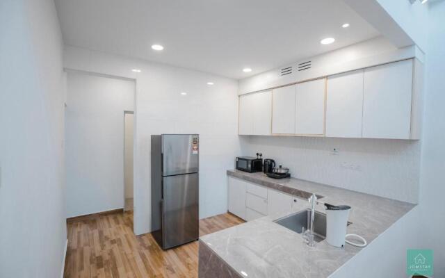 Jomstay Muji 19 Homestay Ipoh Garden