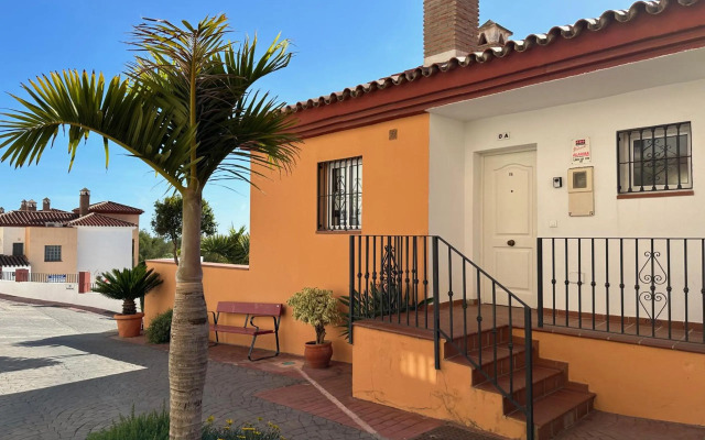 Spacious family villa Aljamar 8a