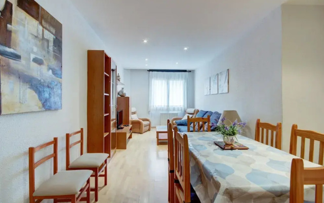 Apartment With Scenic View