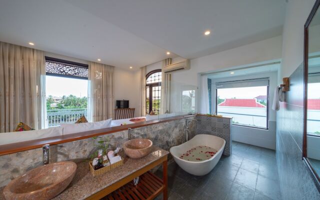 7S Hotel Nipa Riverside Villa Hoian