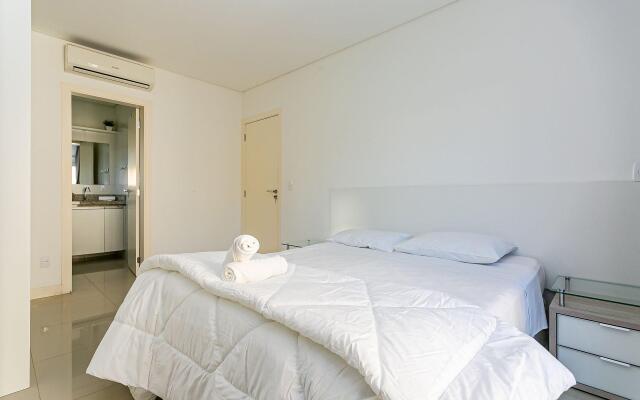 Lindo apto a 5min da praia de Jurerê BEL105