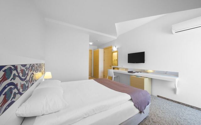 Larina Ninova Thermal SPA & Hotel