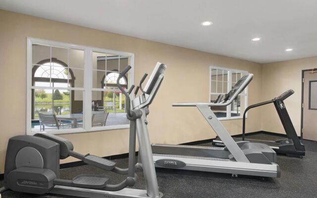 Country Inn & Suites by Radisson, Ankeny, IA