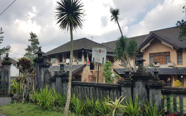 OYO 90017 Villa Mawar Asri