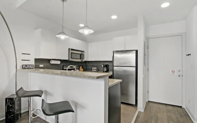 Bright Studio - Del Prado 706