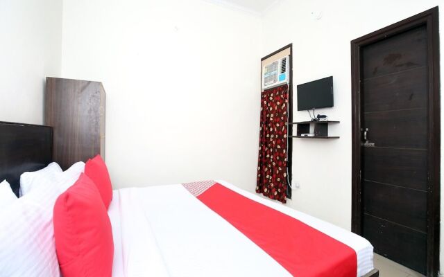 OYO 13088 Hotel Basant