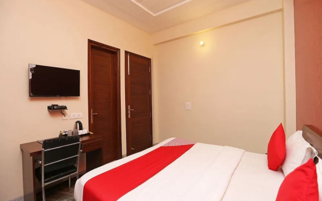 Hi Star Rooms By OYO Rooms