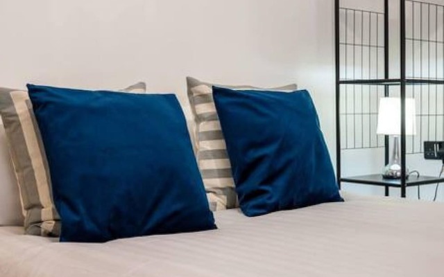 Host Stay Belvidere Church
