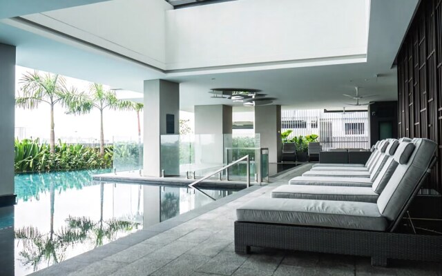 Three28 Tun Razak by Widebed