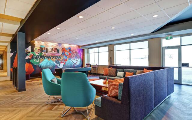 TRU BY Hilton Edmonton Windermere