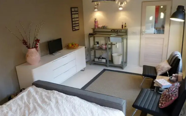 B&B Stratum