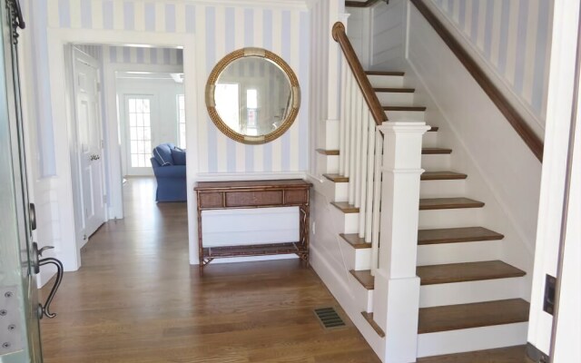 65 Moonpenny Lane - Eight Bedroom House