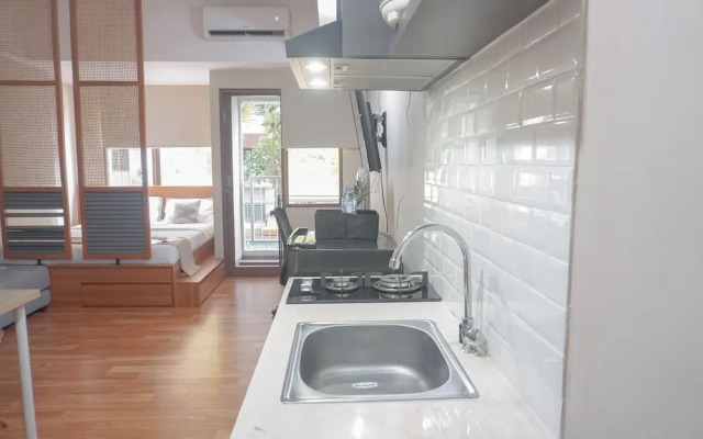 Homey Studio LRT City Jatibening Apartment