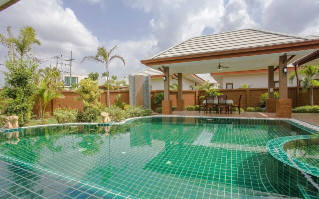 Thammachat P3 Victoria Villa 3 Beds