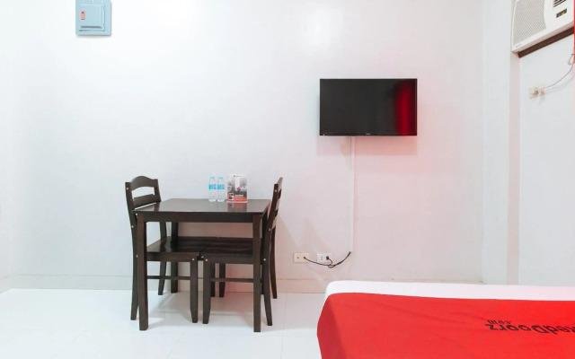 RedDoorz near NAIA Terminal 1