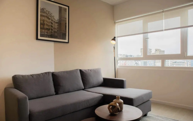Striking 1BR in Miraflores
