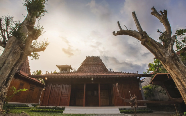 OYO 300 Kampoeng Joglo