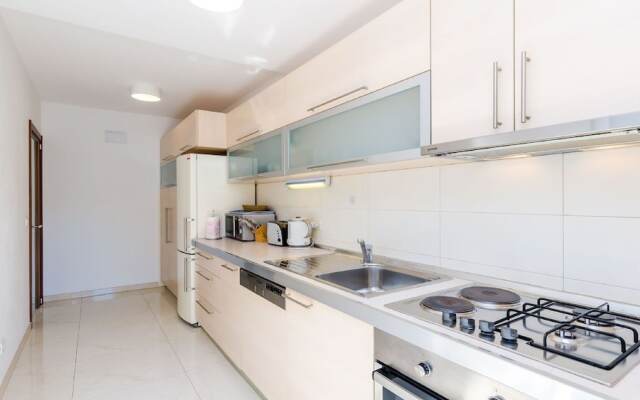 Blue Lagoon Apartment