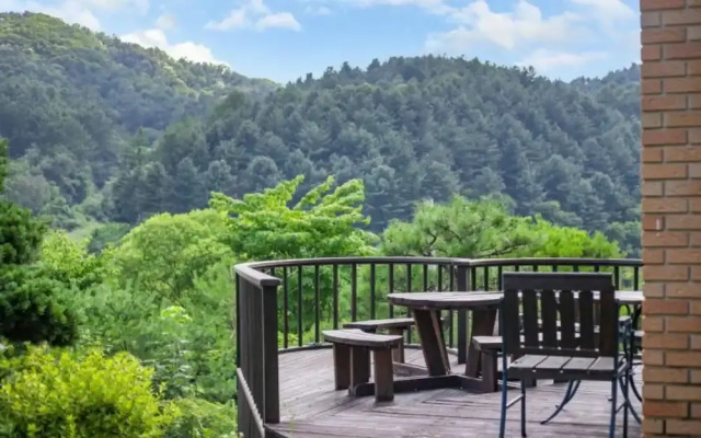 Yangpyeong Weekly Kids Pool Villa