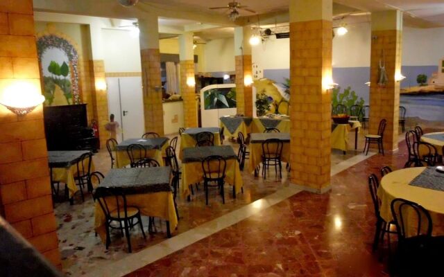 Hotel Baia Del Sole