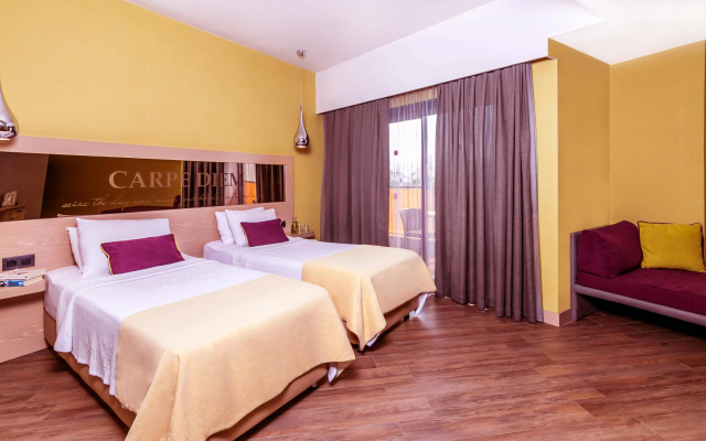 Costa Mare Suites