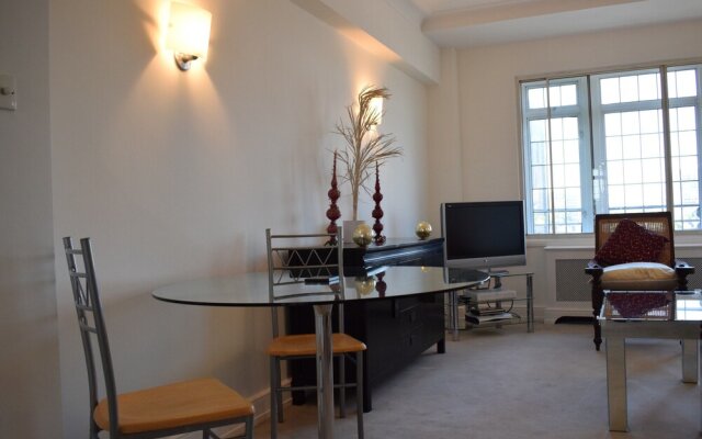 Vibrant 2 Bedroom Apartment in Central London