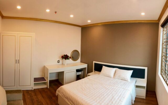 Honeymoon Hotel and Apartment