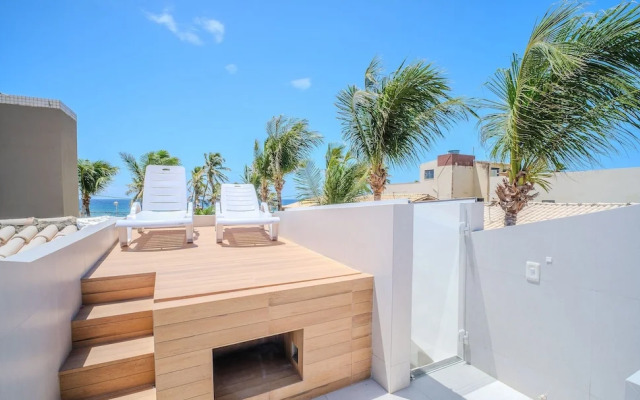 Beachfront House with 2 Bedrooms in Salvador