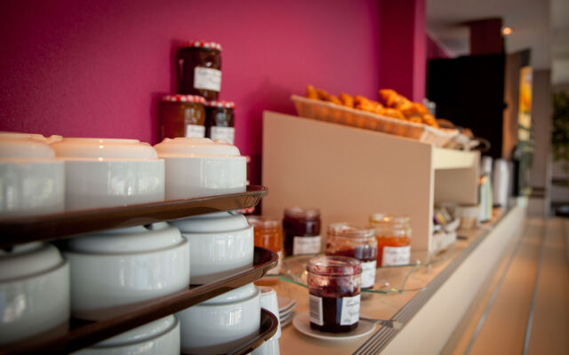 B&B HOTEL PAU Zénith