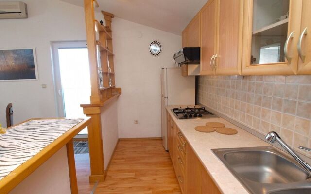 Apartment 440