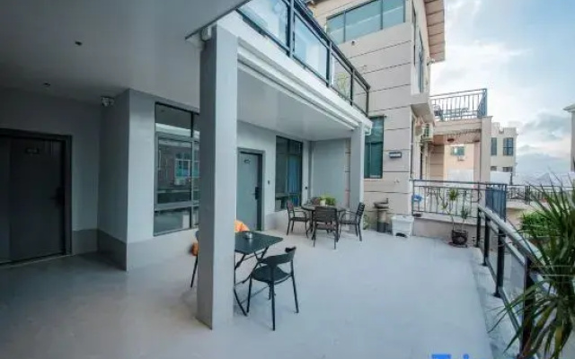 Hostels are also available in Meizhou Island
