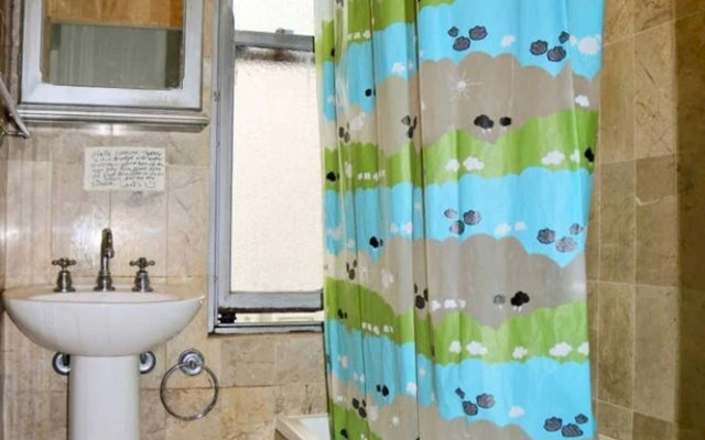 Spacious 4 Bedroom Darlington House