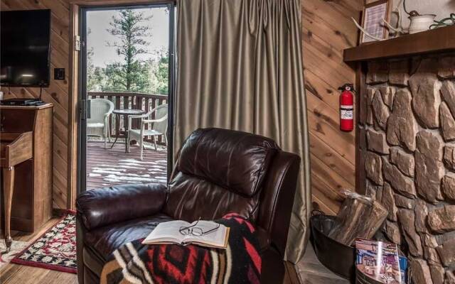 Antler Crossing - Two Bedroom Cabin