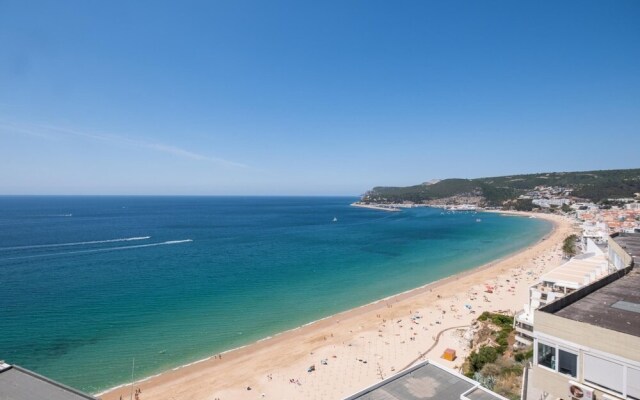 Rent4rest Sesimbra Ocean View Studio - Direct Beach Access