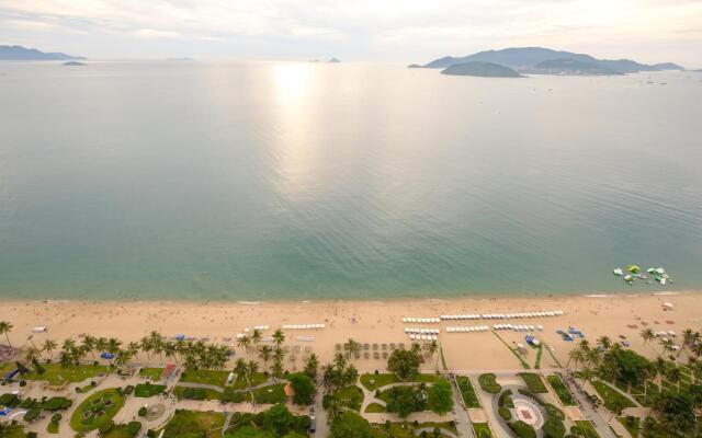 Beach Front Apartments Nha Trang