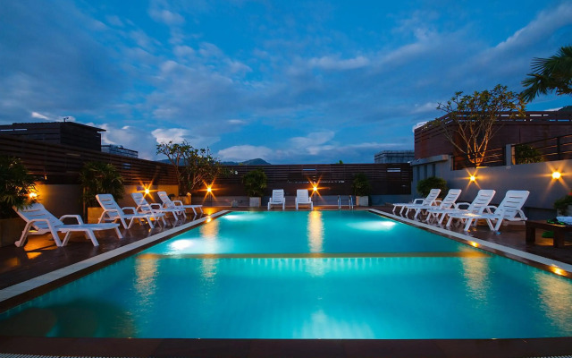Platinum Hotel