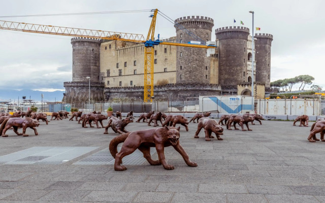 Neapolitan Skyscraper Apartment