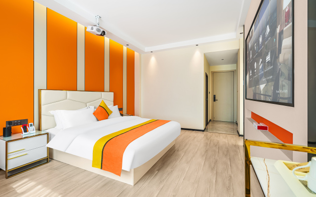 Xi'an Qingya Hotel (Qujing North Railway Station)