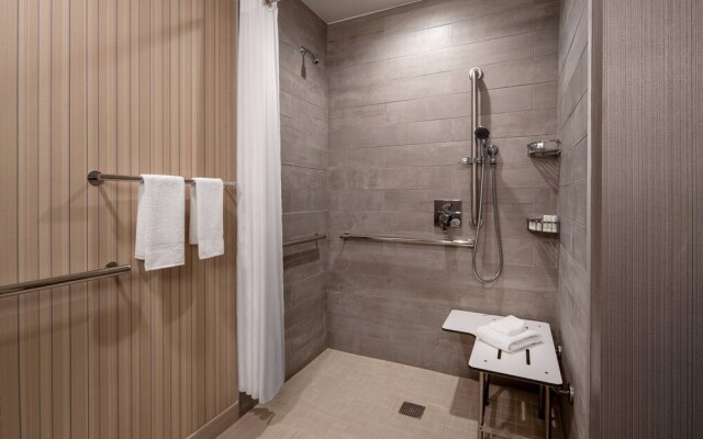 Courtyard Petaluma Sonoma County