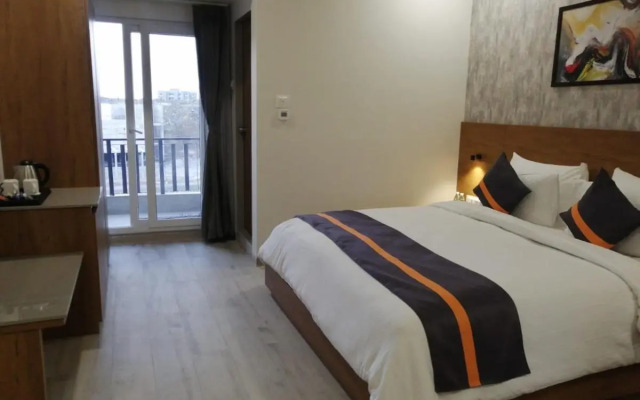 Comfort Inn, Statue of Unity