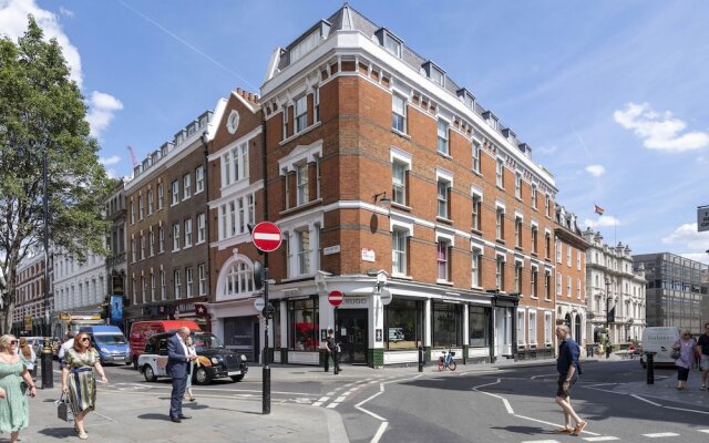 Covent Garden Piazza by Stayo