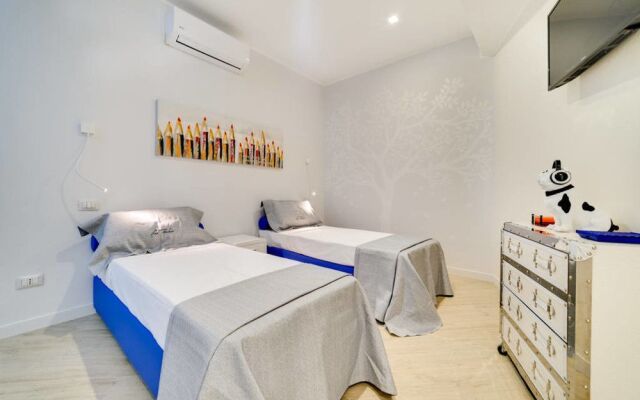 Luxury, Large Flat With Terrace on Vatican Walls