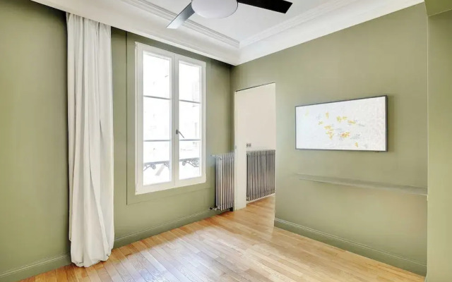 Magnificent Flat - 2br/6p - Champs Elysees