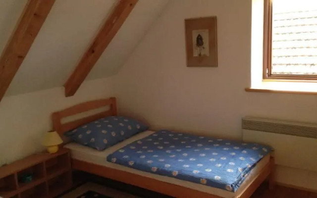 Vacation house Lovinac