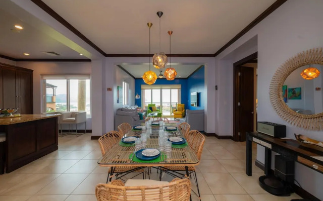 Altavista 4C 3 bdr 3 Bath Ocean View