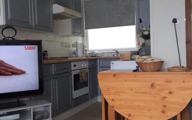 Beautiful 2-bed Chalet in Sandown