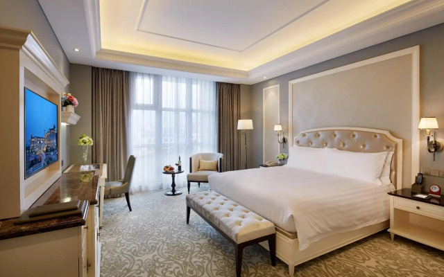 Yin Run Jin Jiang Castle Hotel