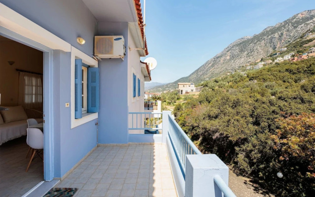 Modern Seaview Nest With Pool Panoramic Views