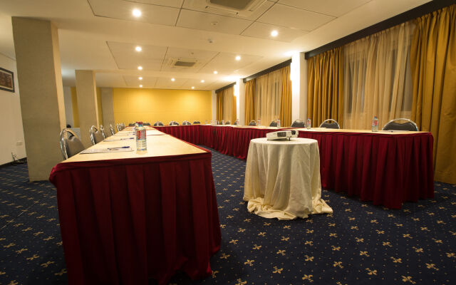 Best Western Premier Accra Airport Hotel