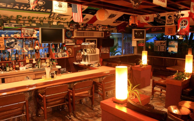 Azteca Inn